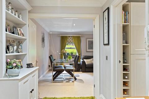 2 bedroom flat for sale - 82 Epsom Road, Guildford