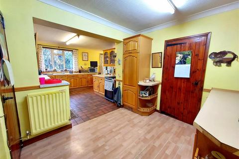 4 bedroom detached house for sale, Redstone Lane, Stourport-On-Severn
