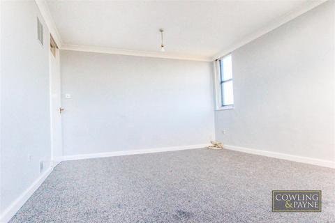 2 bedroom flat to rent - CPO9059, Eagle Way,  Brentwood