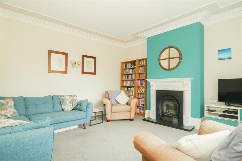 Carr Road, Calverley, LS28 5RH 4 bed terraced house for sale £420,000