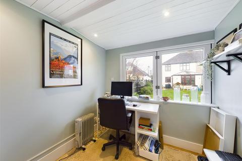 256 Limpsfield Road, South Croydon, CR2 9DD