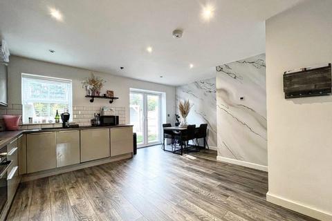 5 bedroom detached house for sale - Clae Cott Lane, Barnsley