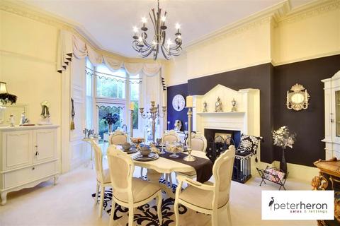 4 bedroom terraced house for sale, Thornhill Terrace, Thornhill, Sunderland