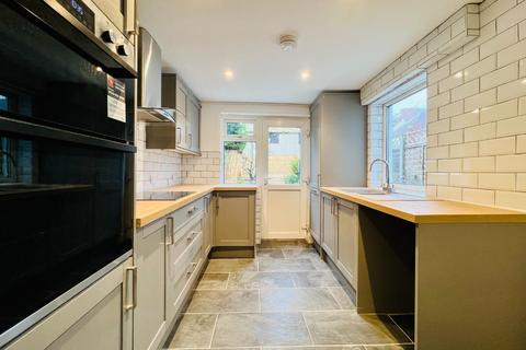 169 Dover Road, Folkestone, CT19 6NG
