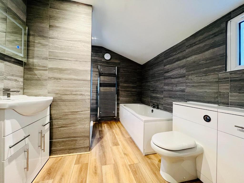 Bathroom.jpeg