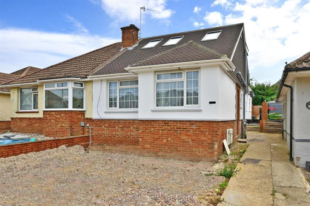 Mile Oak Road, Portslade, Brighton 3 bed chalet £450,000