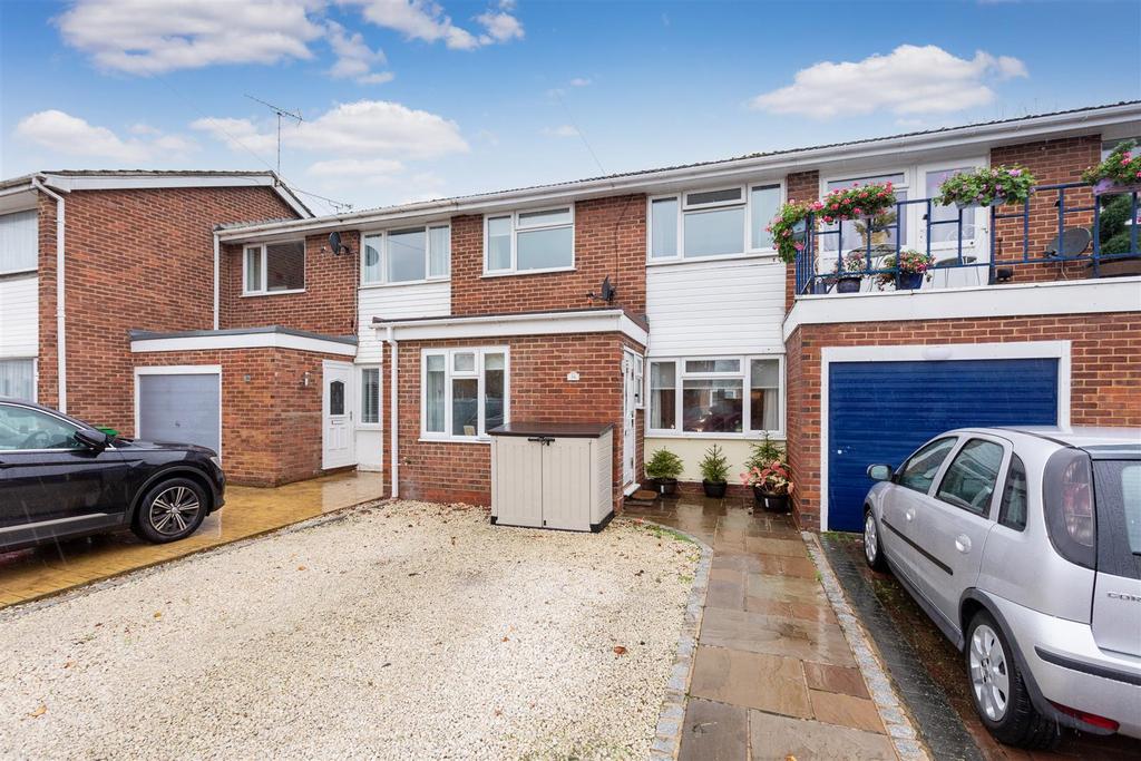 31 Warner Close-02.jpg