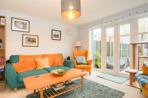 67 Carrick Drive, Thornbury, Bradford, BD3 7FD