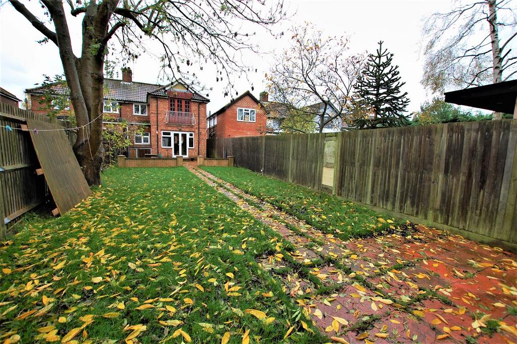 Crawford Road, Hatfield 4 bed semidetached house for sale £475,000