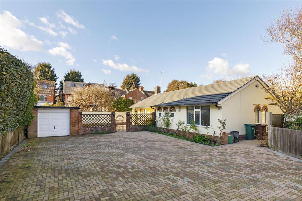 Rothbury Road, Hove 2 bed detached bungalow for sale £850,000