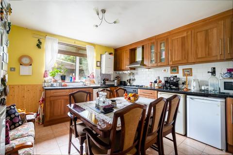 3 bedroom townhouse for sale - Evelyn Crescent, Clifton, York