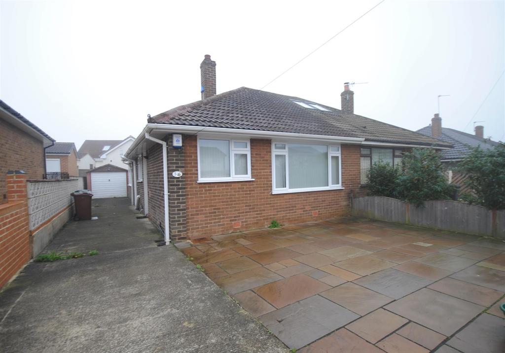 Purbeck Grove, Garforth, Leeds 2 bed semidetached bungalow £250,000
