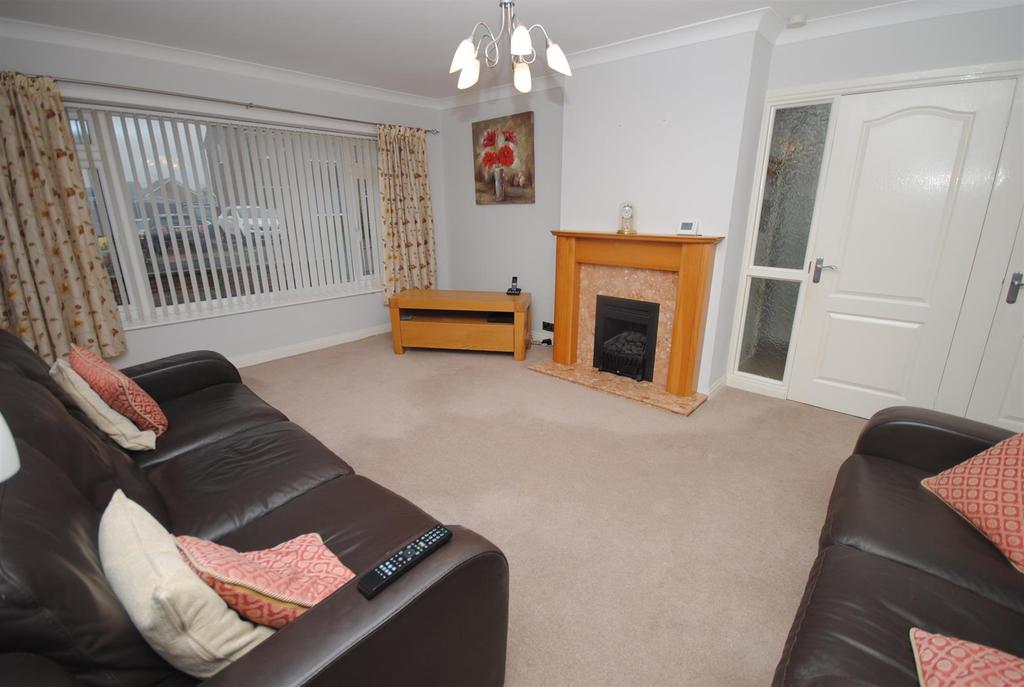 Purbeck Grove, Garforth, Leeds 2 bed semidetached bungalow £250,000