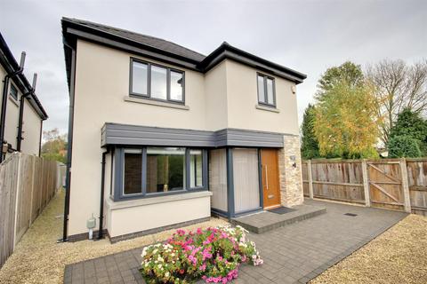4 bedroom detached house for sale - Brentwood Close, Brough