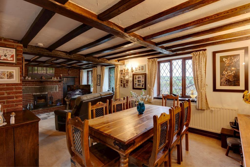 Living/Dining Room