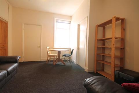 4 bedroom maisonette to rent - Doncaster Road, Sandyford