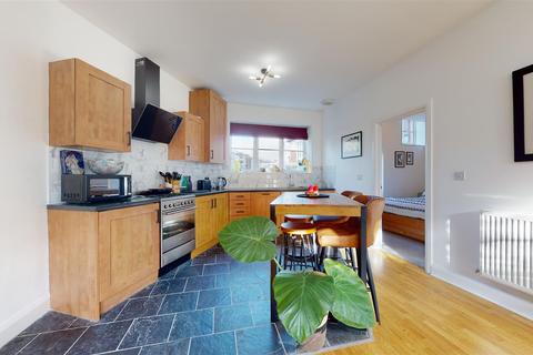 1 bedroom apartment for sale - Woodland Place, Penarth