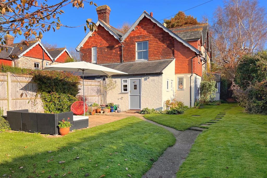 Dairy Lane, Walberton 4 bed semidetached house £595,000