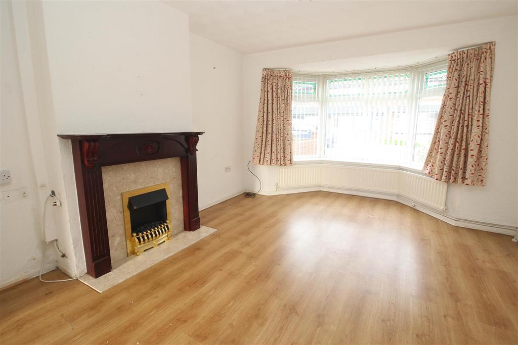 Haydon Drive, Whitley Bay 2 bed semidetached house £190,000