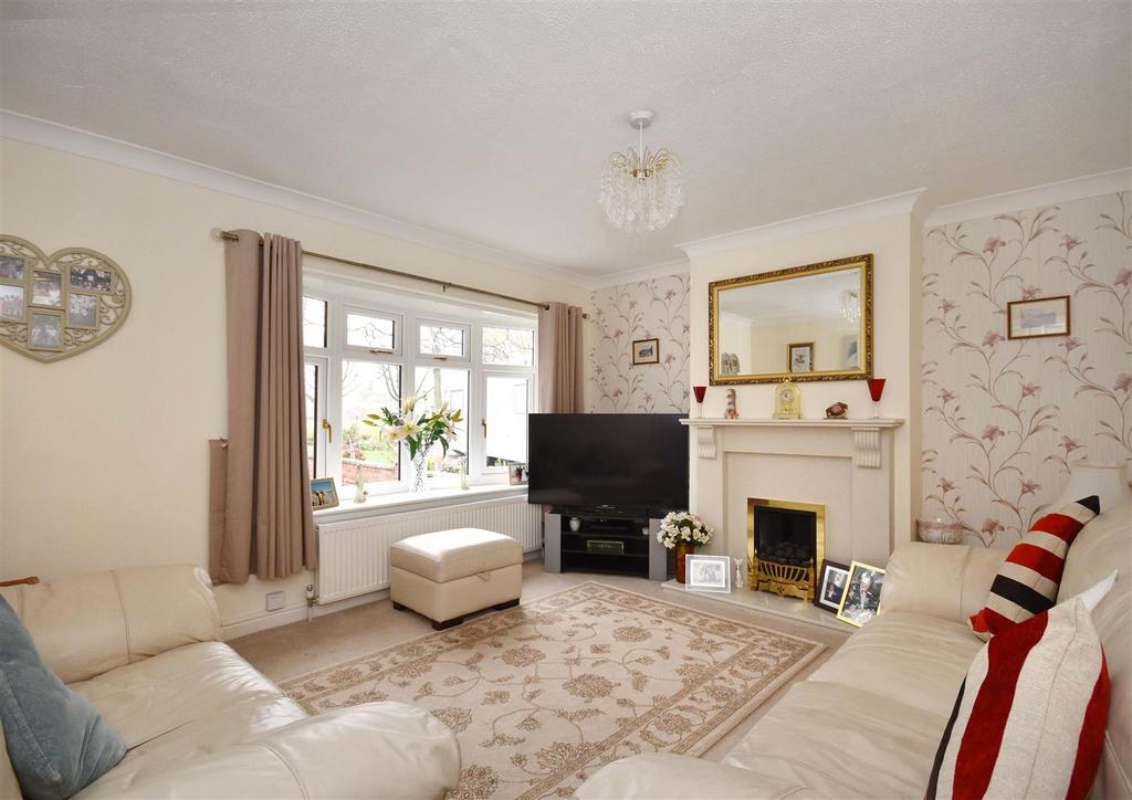 6 Lime Close-Lounge.jpg