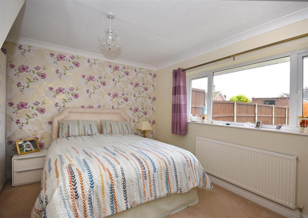 6 Lime Close-Bed1a.jpg