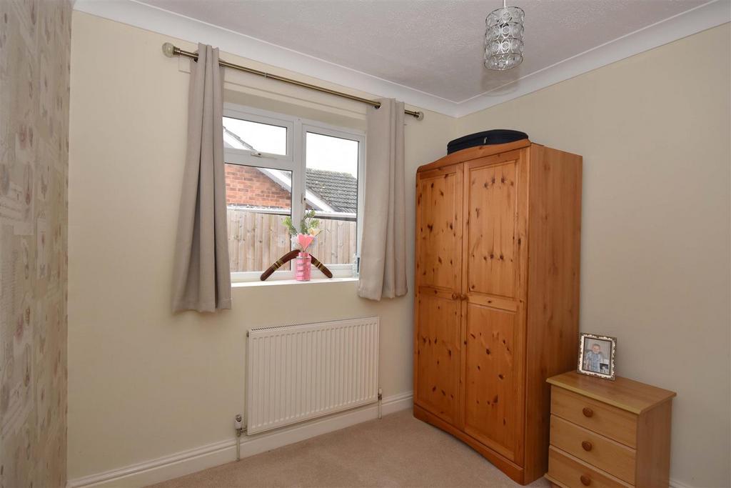 6 Lime Close-Bed2a.jpg