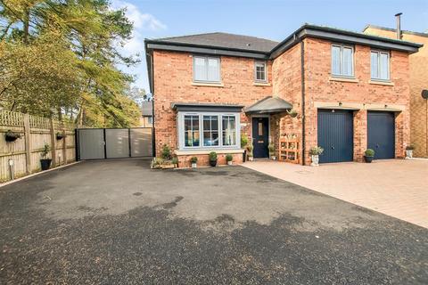 5 bedroom detached house for sale - Spindleberry Way, School Aycliffe,