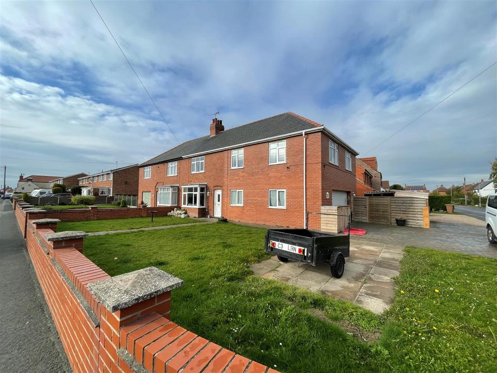 High Street, Eastrington, Goole 5 bed semidetached house £325,000