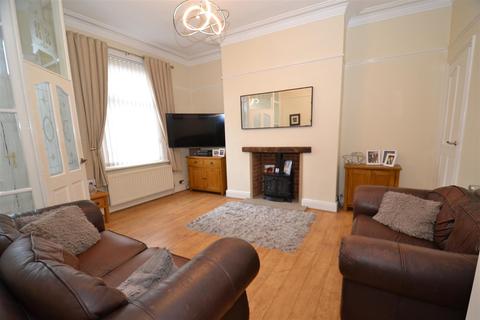 17 Olive Grove, Bradford, BD8 0LG