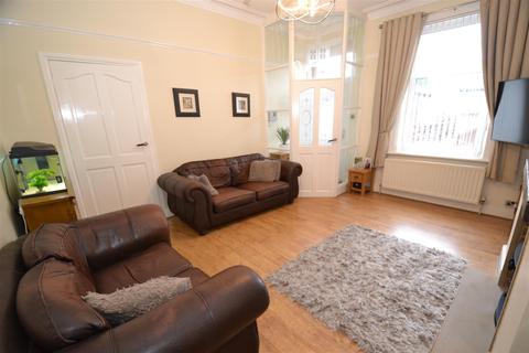 17 Olive Grove, Bradford, BD8 0LG