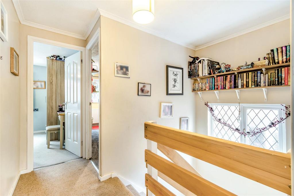 8528272-interior12.jpg