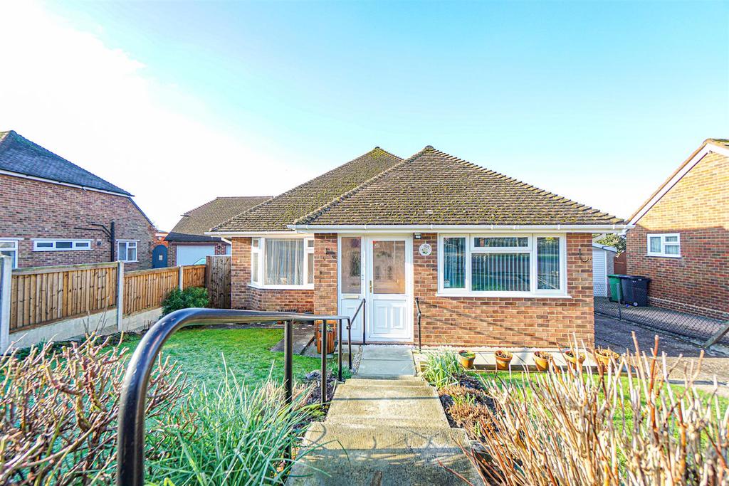 Park View, Hastings 3 bed detached bungalow £420,000