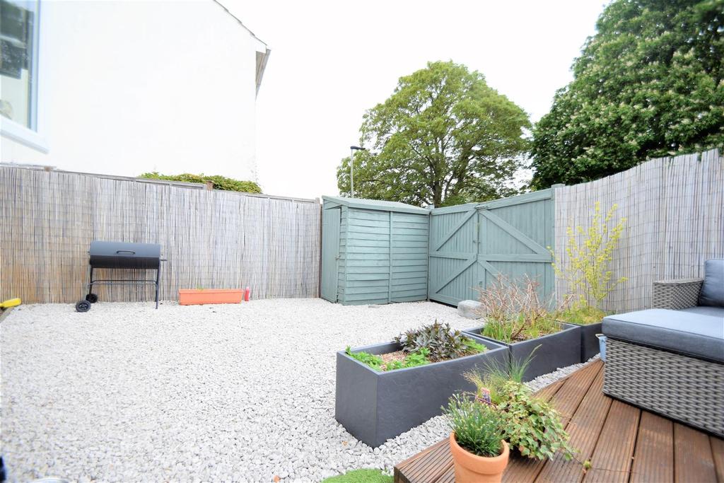 Garden 4 105 AR.jpg