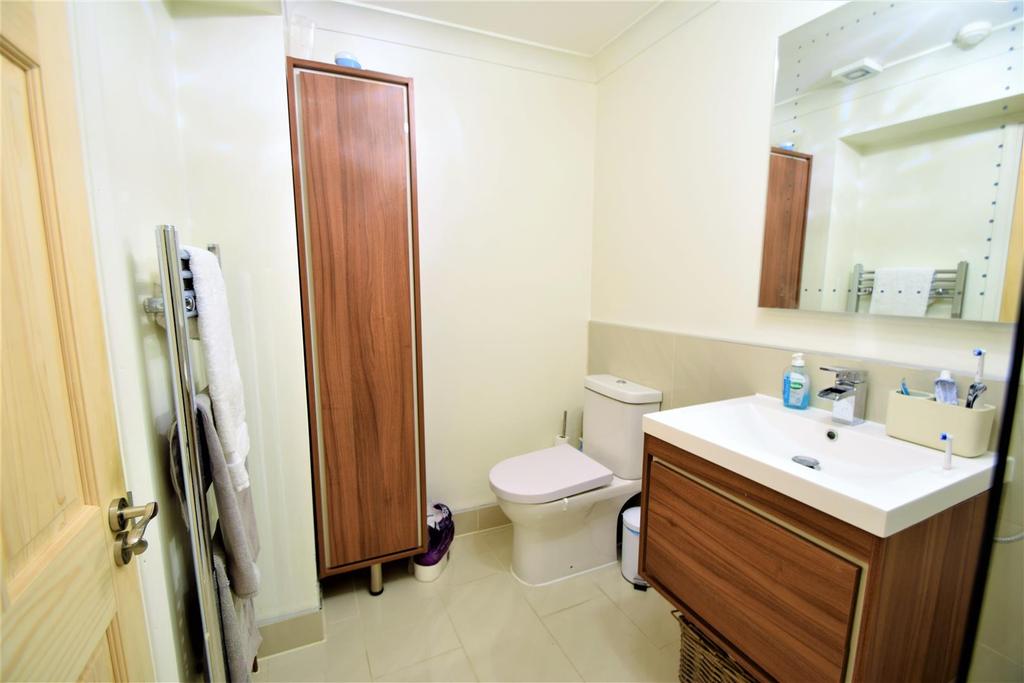 Bathroom 105 AR.jpg