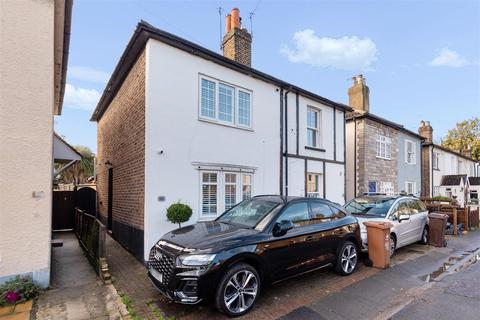 11 Station Road, Carshalton, SM5 2LA