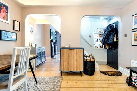 11 Station Road, Carshalton, SM5 2LA