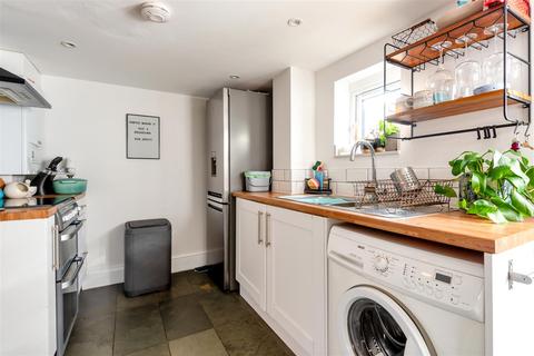 11 Station Road, Carshalton, SM5 2LA