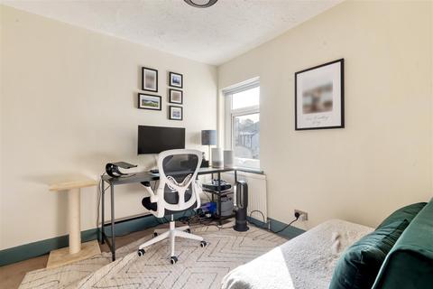 11 Station Road, Carshalton, SM5 2LA