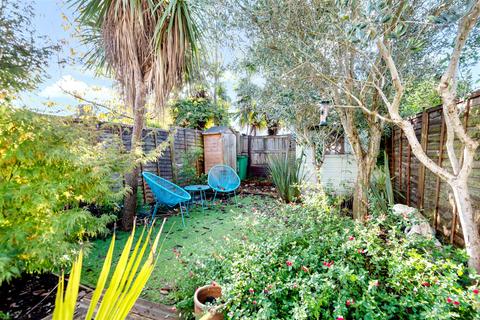 11 Station Road, Carshalton, SM5 2LA
