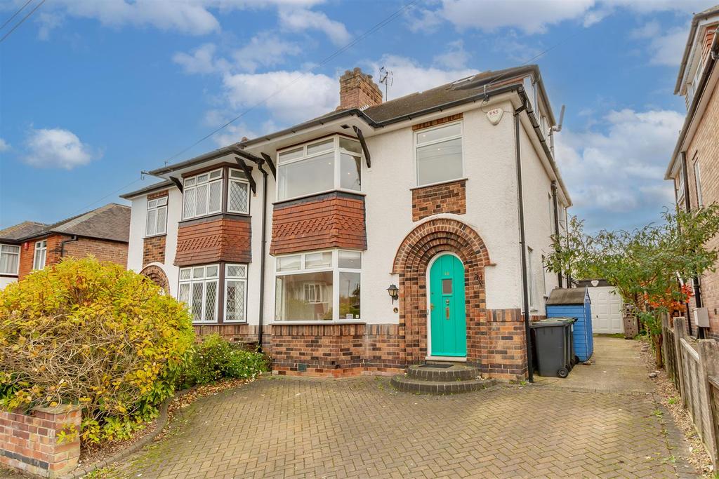 Brookland Drive, Chilwell 4 bed semidetached house £385,000