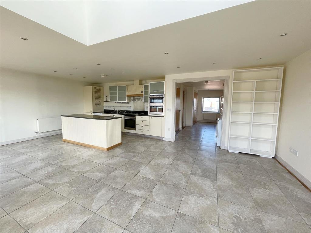 King Edwards Wharf, 25 Sheepcote Street, Birmingham 2 bed penthouse £