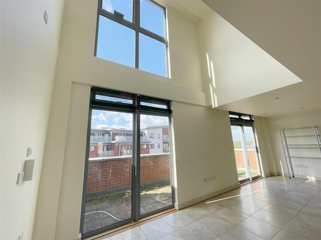 King Edwards Wharf, 25 Sheepcote Street, Birmingham 2 bed penthouse £