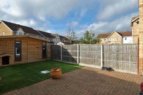10 Yeates Drive, Kemsley, Sittingbourne, ME10 2UH