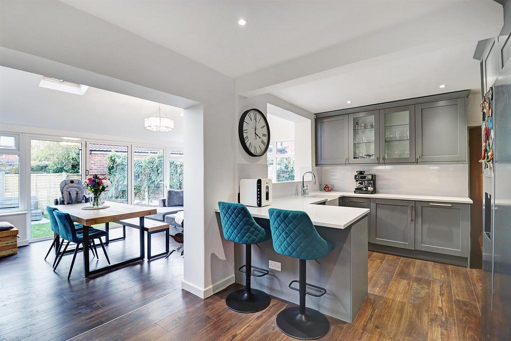 Bradley Close, Timperley 3 bed semidetached house £460,000