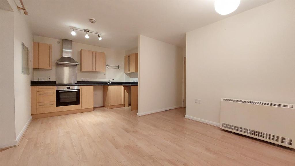 Alonso Close, Chellaston, Derby 2 bed apartment £775 pcm (£179 pw)