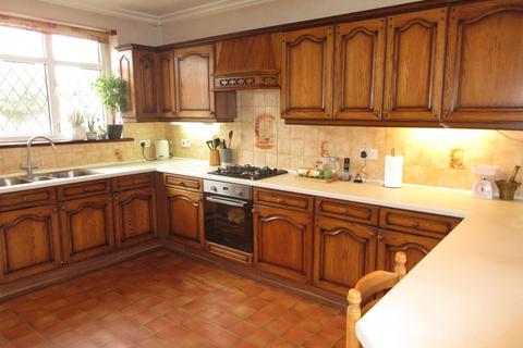 23 Minterne Avenue, Southall, UB2 4HW