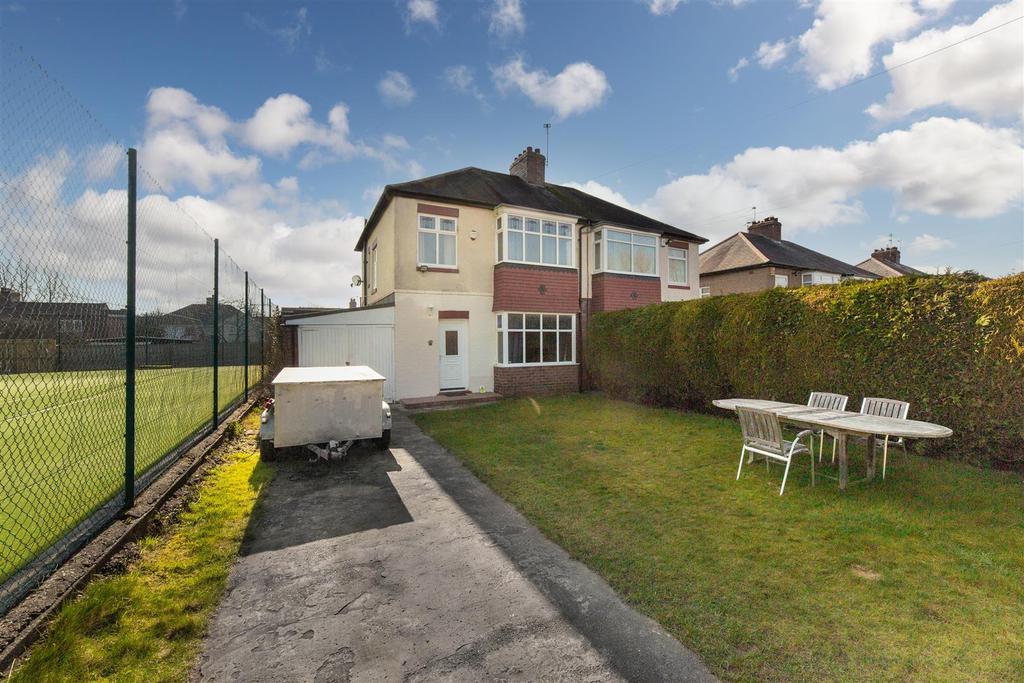 Rosewood Avenue, Garden Village... 3 bed semidetached house £290,000