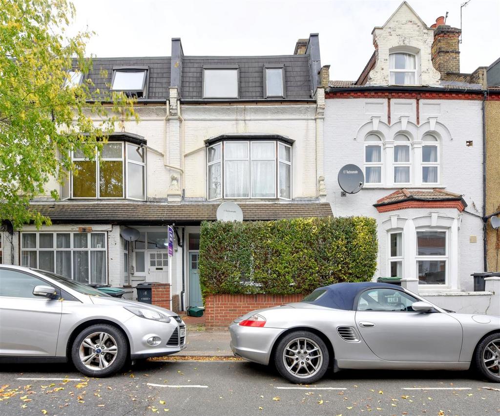 Hampden Road, London 2 bed flat £350,000