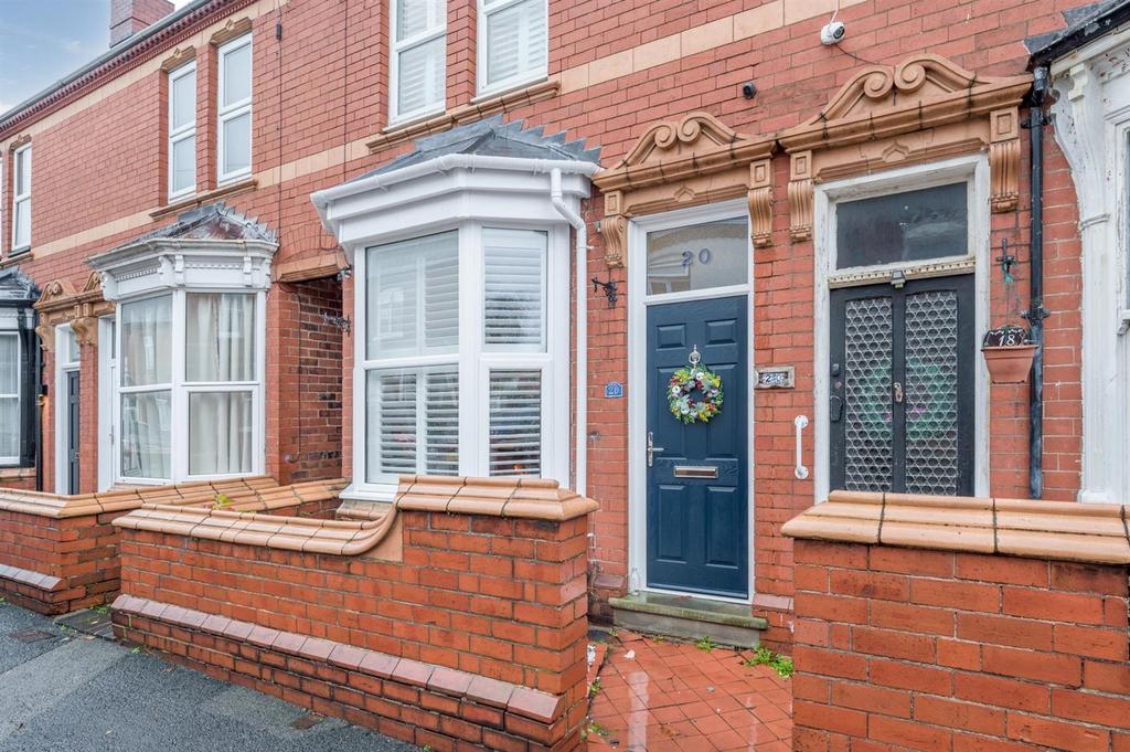 Clark Street, Stourbridge, DY8 3UF 3 bed terraced house for sale £310,000