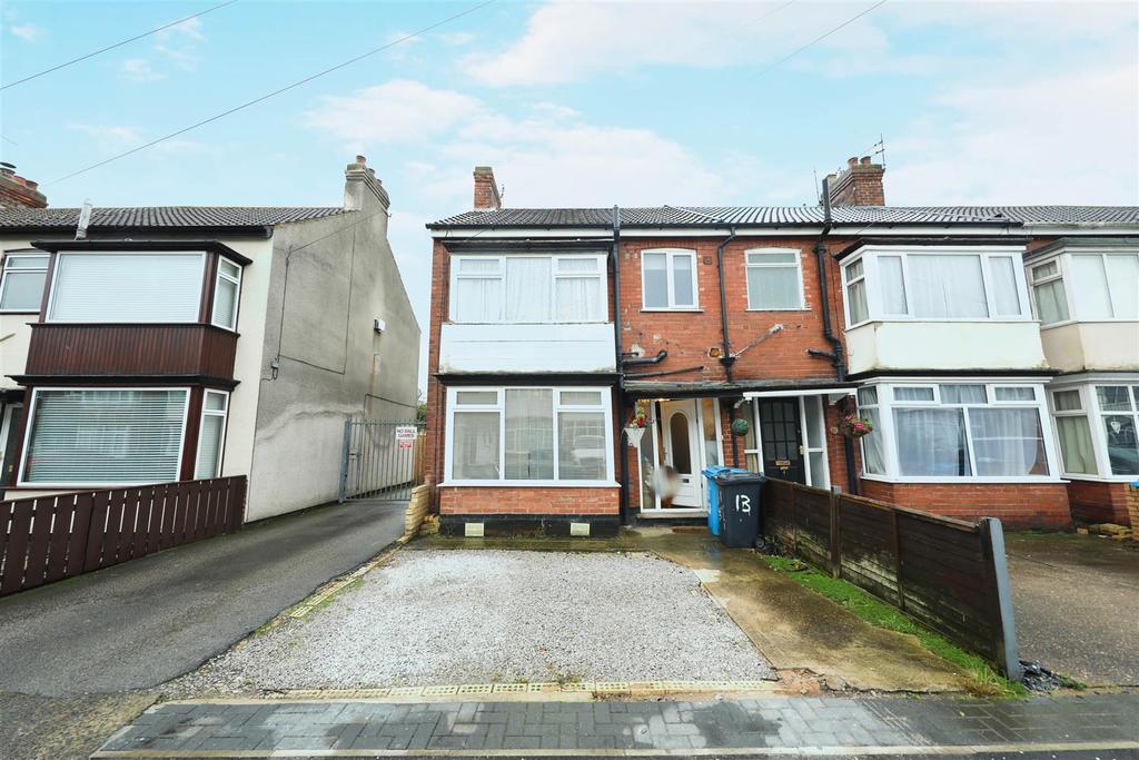 Loveridge Avenue, Hull 3 bed end of terrace house £190,000